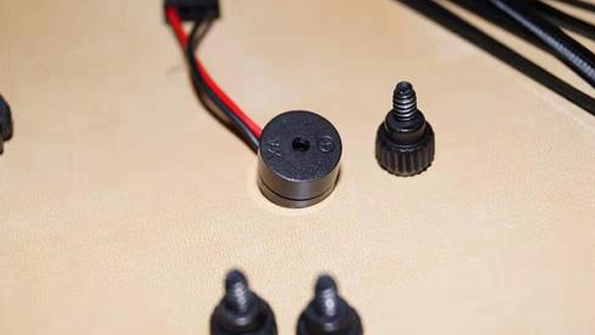 懷疑家里被裝竊聽裝置，該如何進(jìn)行排查？