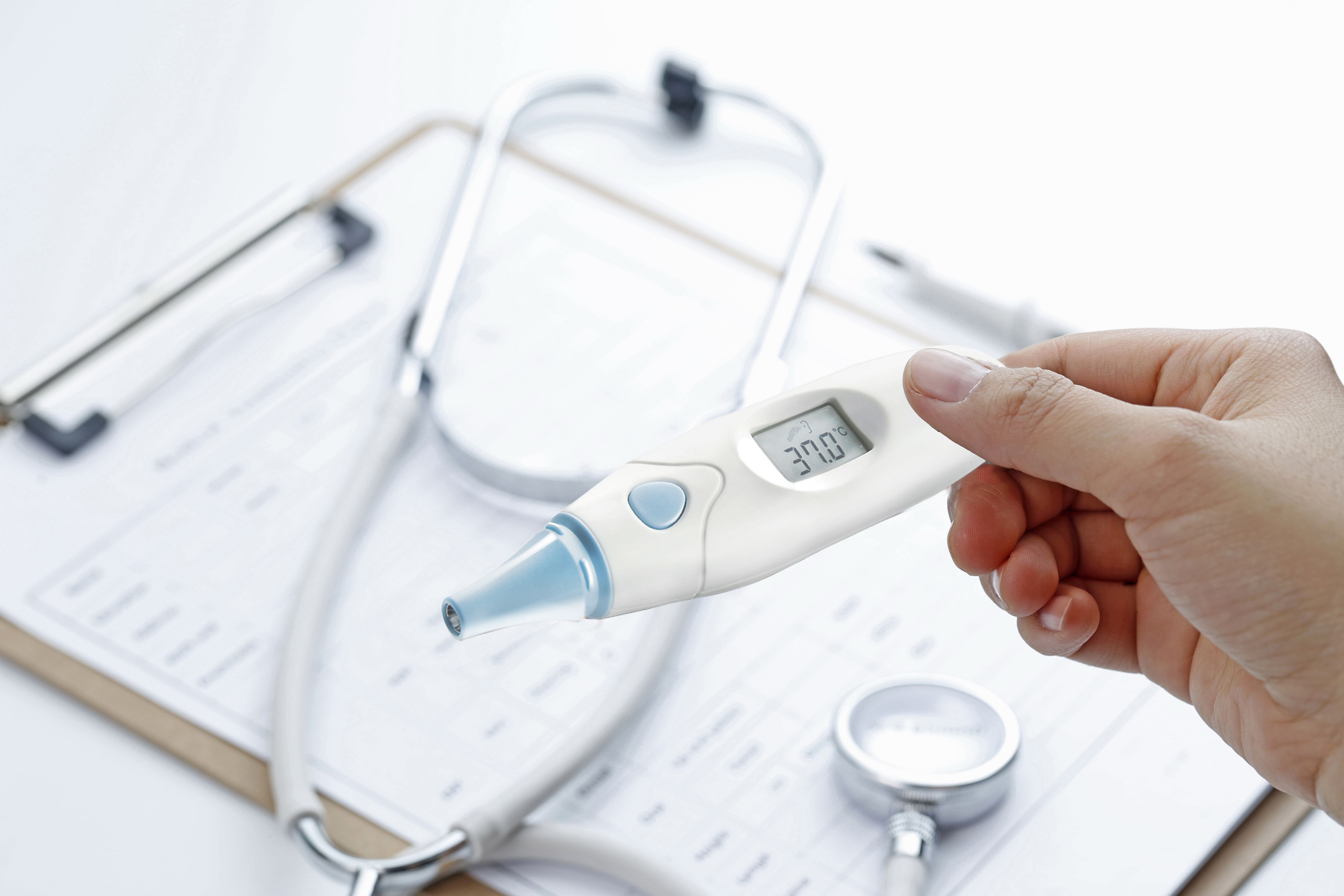 熱成像人體測溫安檢門如何實現(xiàn)體溫檢測？