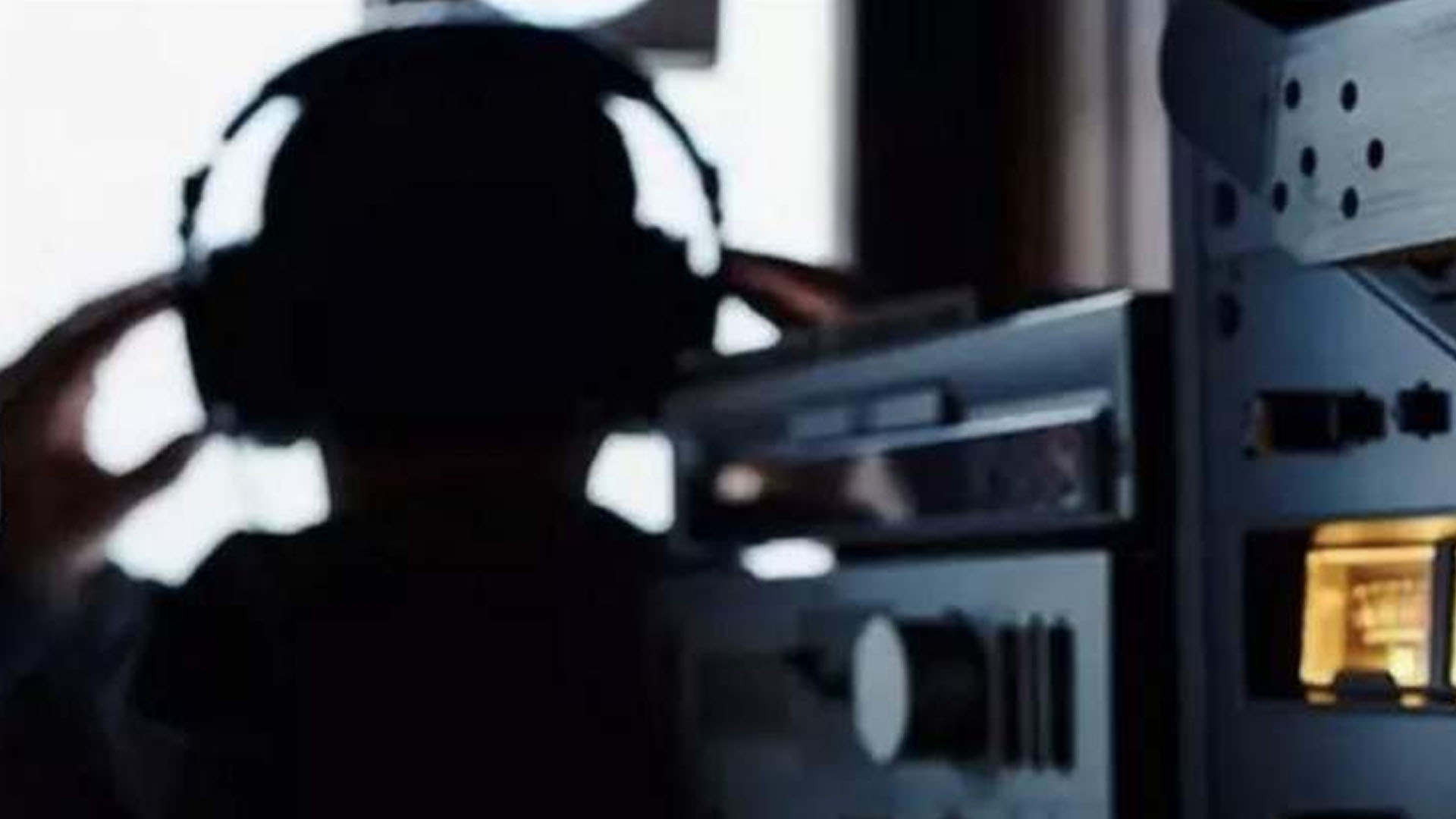 這些異樣情況的出現(xiàn)，表示很可能被竊聽了！