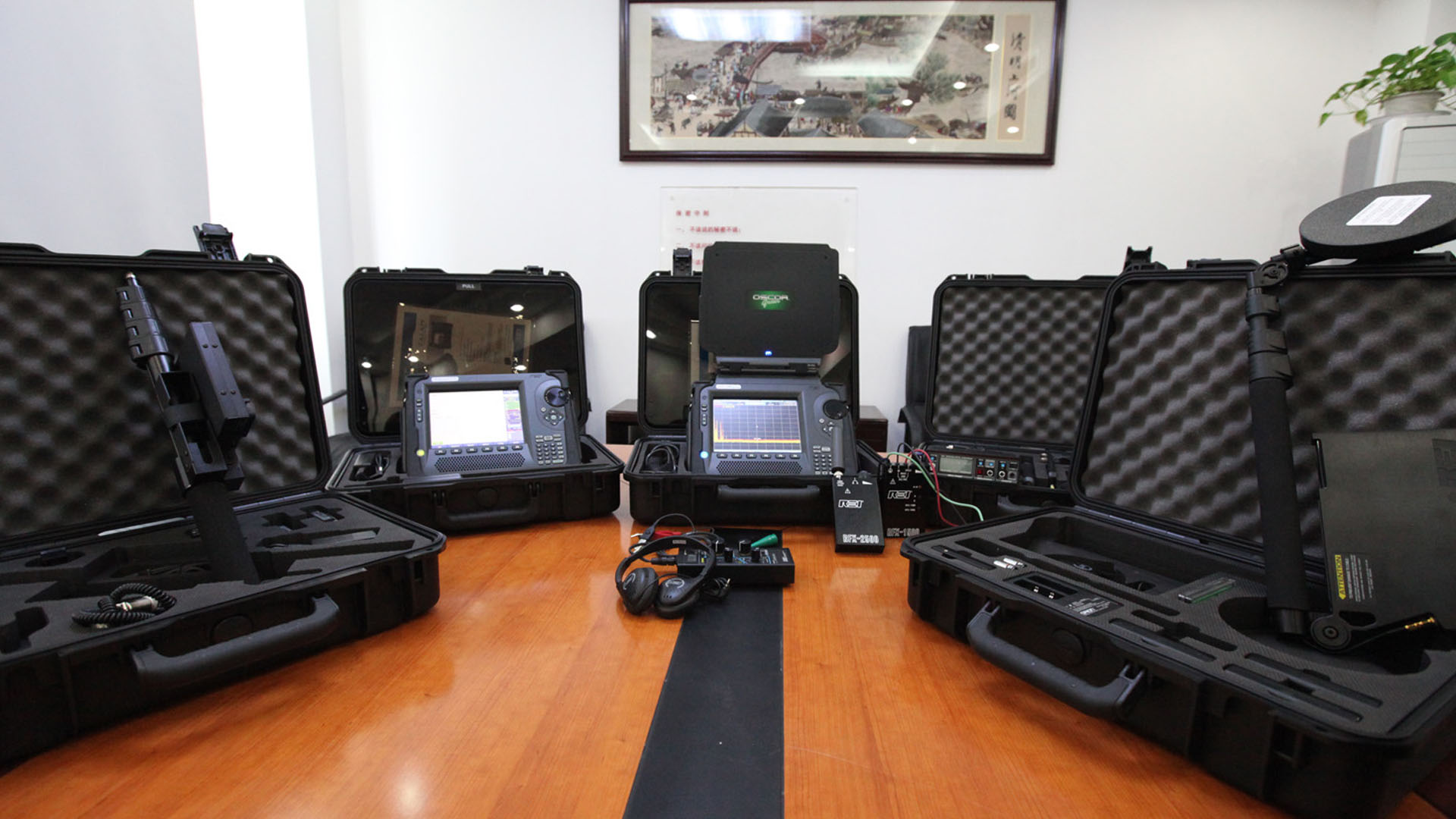 反竊聽設(shè)備都是用來排查哪些竊聽器材的呢？