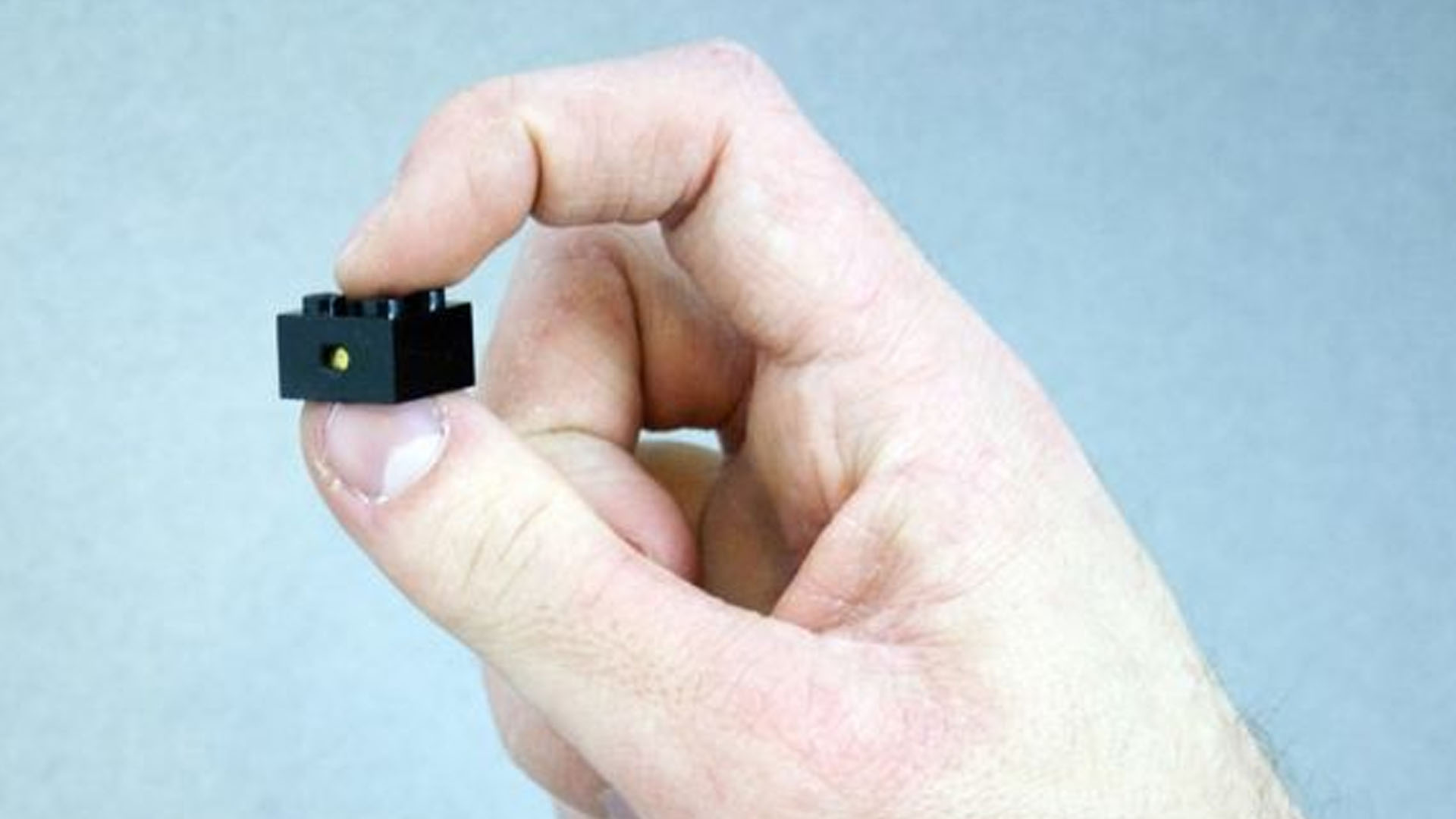 你的個(gè)人隱私正在被隱藏針孔攝像頭揭開！